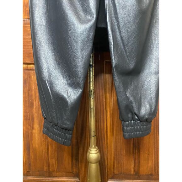 NWT N:Philanthropy Luna Faux Leather Jogger Pants Size M (Retail $110) - Picture 5 of 5